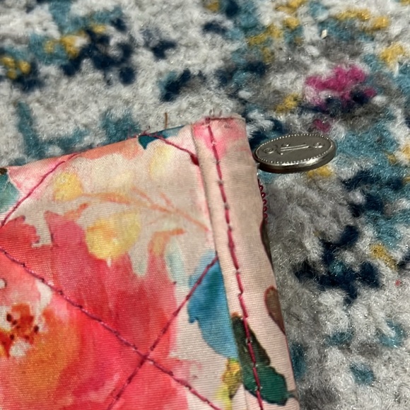 Initials Inc floral wristlet - Picture 6 of 8